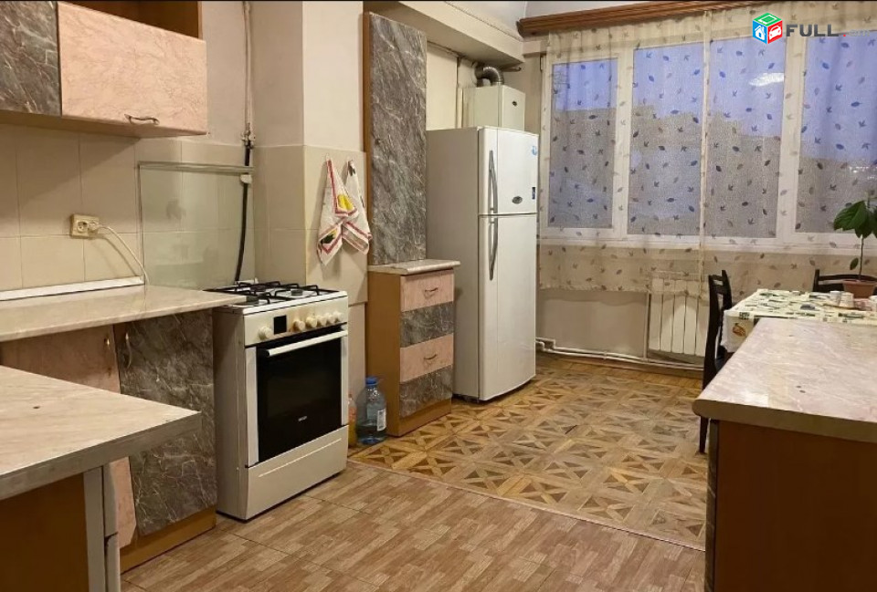 AV0295 Վարձով է տրվում 3 սենյականոց բնակարան Տիգրան Մեծի պողոտայում