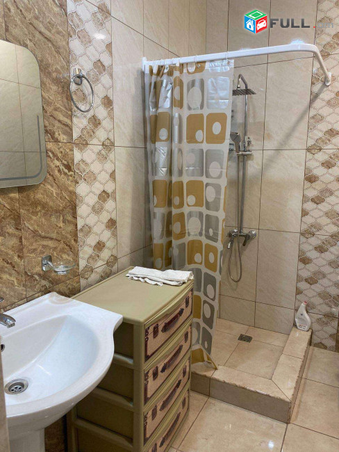 AV0345 Վարձով է տրվում 2 հարկանի առանձնատան 2-րդ հարկը Զաքարյա Սարկավագի փողոցում