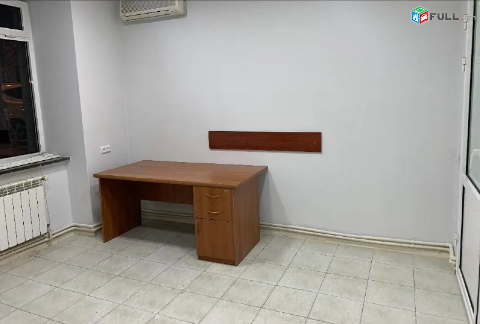 AV0365 Վարձով է տրվում կոմերցիոն տարածք Զաքյան փողոցւմ
