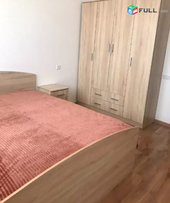 AV0369 Վարձով է տրվում 4 սենյականոց բնակարան Ծարավ Աղբյուրի փողոցում