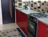 AV0403 Վարձով է տրվում 3 սենյականոց բնակարան Սիմոն Վրացյանի փողոցում