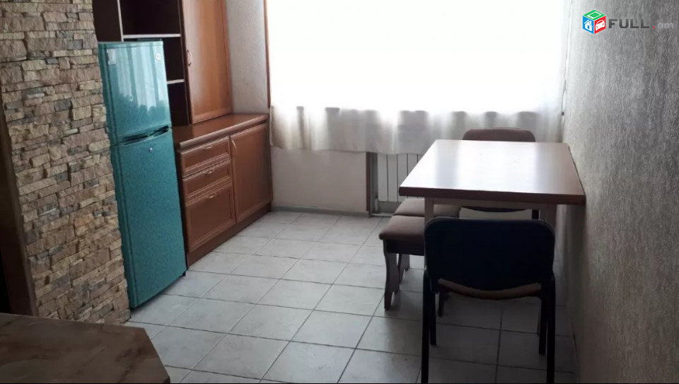 AV0407 Վարձով է տրվում 3 սենյականոց բնակարան Հին Երևանցու փողոցում