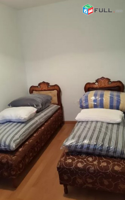 AV0444 Վարձով է տրվում 2 սենյականոց բնակարան Վարդանանց փողոցում