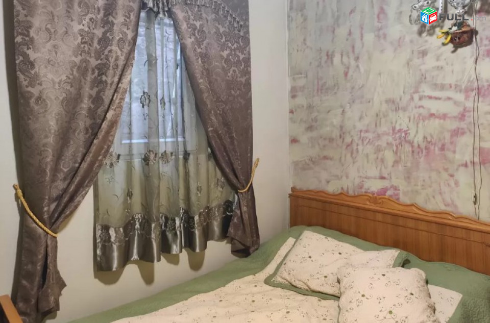 AV0452 Վարձով է տրվում 6 սենյականոց տուն Տիգրան Մեծի պողոտայում