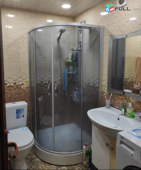 AV0452 Վարձով է տրվում 6 սենյականոց տուն Տիգրան Մեծի պողոտայում