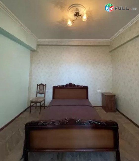 AV0466 Վարձով է տրվում 2 սենյականոց բնակարան Շիրազի փողոցում