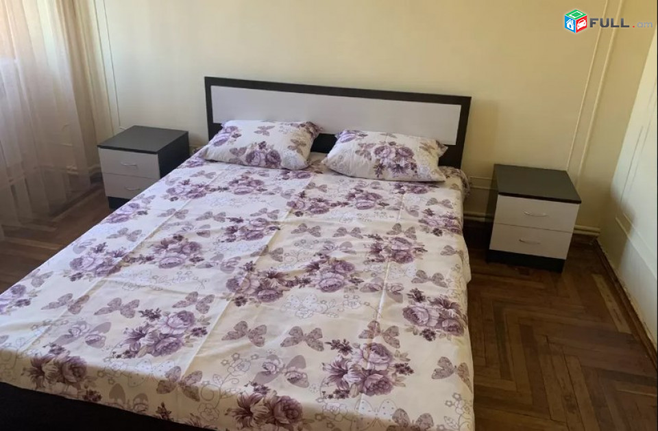 AV0468 Օրավարձով է տրվում 4 սենյականոց բնակարան Երվանդ Քոչարի փողոցում