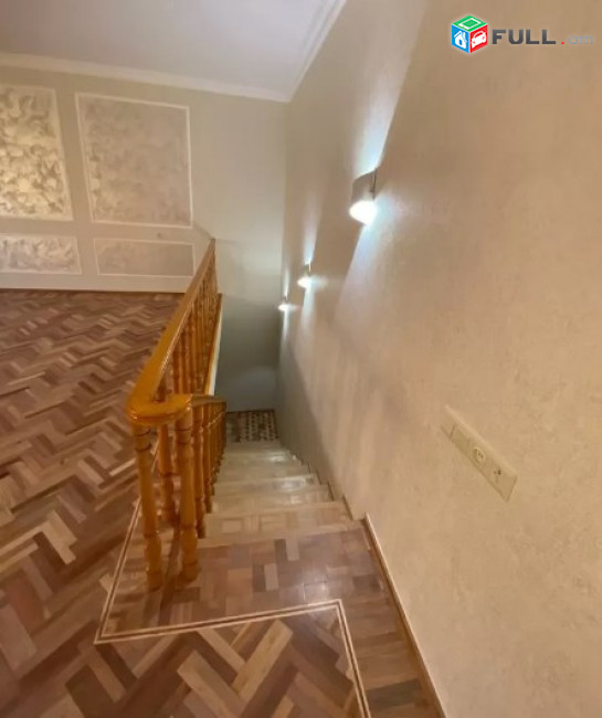 AV0480 Վարձով է տրվում 3 հարկանի 7 սենյականոց առանձնատուն Կալնեցու փողոցում,Բլուր