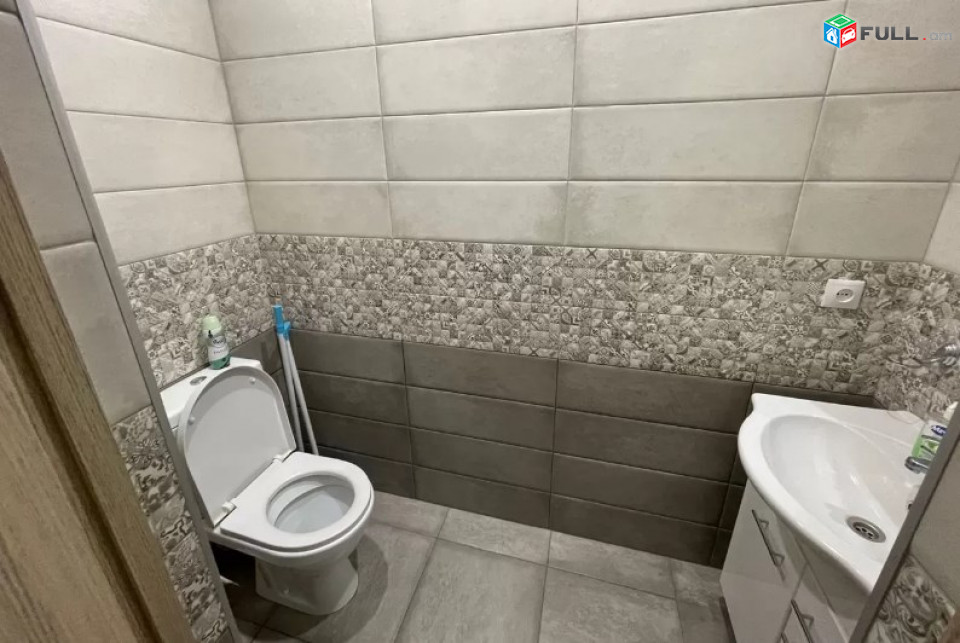 AV0502 Վարձով է տրվում 3 սենյականոց բնակարան Բուզանդի փողոցում