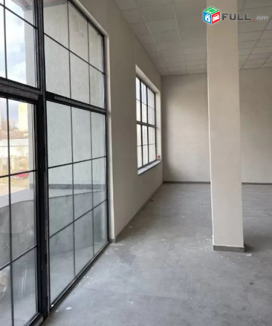 AV0581 Վարձով է տրվում կոմերցիոն տարածք Աշխաբադի փողոցում