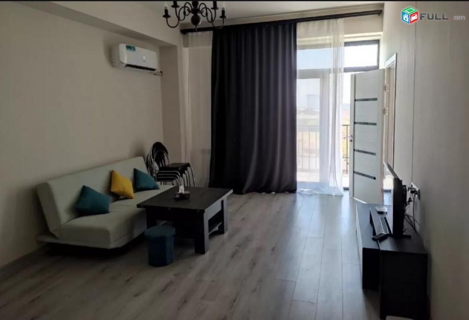 AV0647 Վարձով է տրվում 3 սենյականոց բնակարան Անաստաս Միկոյան փողոցում