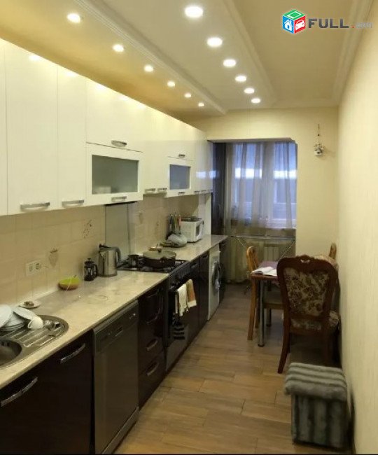 AV0651 Վարձով է տրվում 3 սենյականոց բնակարան Դավիթաշենում