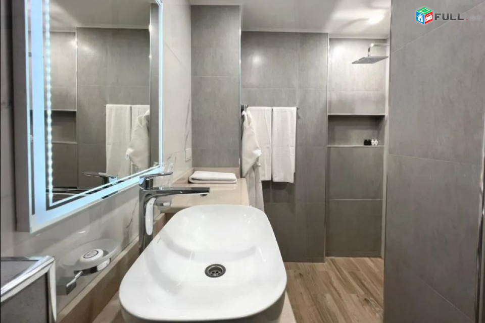 AV0695 Օրավարձով է տրվում 2 սենյականոց բնակարան Եզնիկ Կողբացու փողոցում