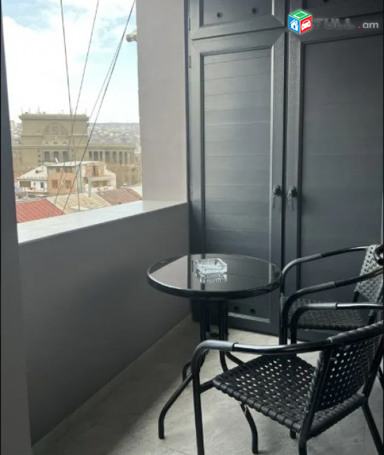 AV0697 Օրավարձով է տրվում 2 սենյականոց բնակարան Թումանյան փողոցում