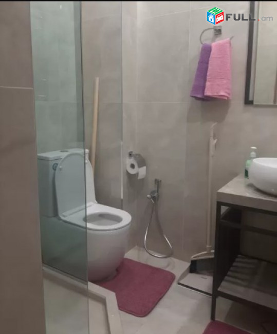 AV0700 Վարձով է տրվում 2 սենյականոց բնակարան Նիկողայոս Ադոնցի փողոց