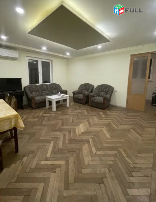 AV0722 Վարձով է տրվում 3 սենյականոց բնակարան Թումանյան փողոցում