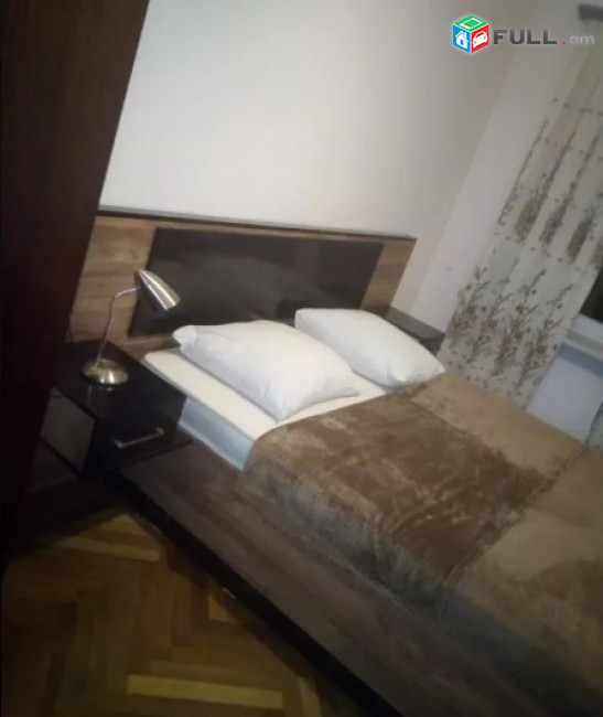 AV0763 Վարձով է տրվում 2 սենյականոց բնակարան Զաքյան փողոցում