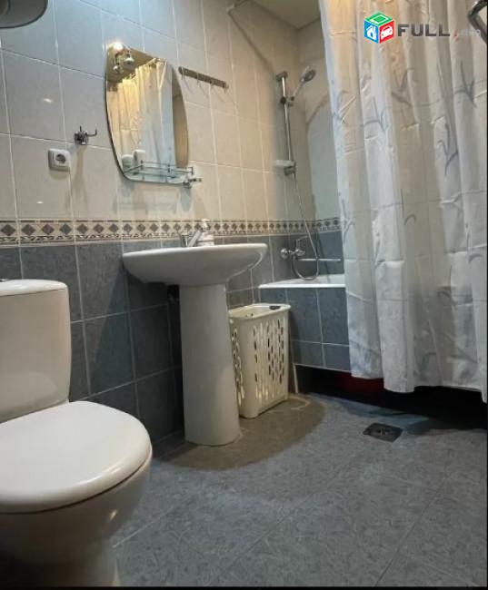 AV0759 Վարձով է տրվում 2 սենյականոց բնակարան Վիկտոր Համբարձումյանի փողոցում