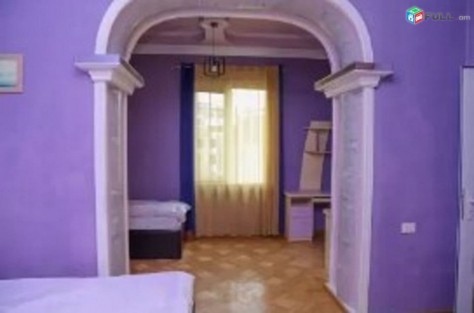 AV0511 Վարձով է տրվում 3 սենյականոց բնակարան Մեսրոպ Մաշտոցի պողոտայում
