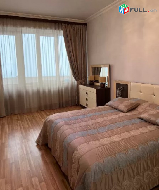 AV0701 Վարձով է տրվում 2 սենյականոց բնակարան Նիկողայոս Ադոնցի փողոցում