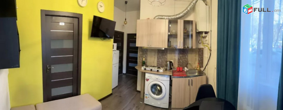 AV0786 Վարձով է տրվում 3 սենյականոց բնակարան Տերյան փողոցում