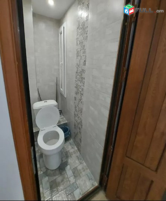AV0811 Վարձով է տրվում 2 սենյականոց բնակարան Եզնիկ Կողբացու փողոցում