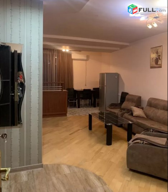 AV0852 Վարձով է տրվում 2 սենյականոց բնակարան Ամիրյան փողոցում