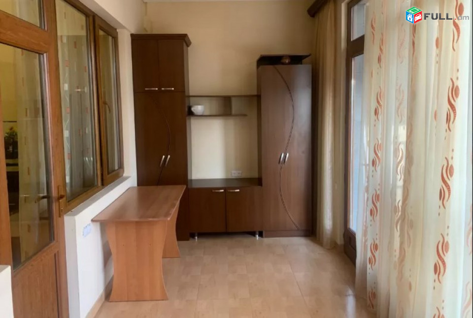 AV0864 Վարձով է տրվում 2 սենյականոց բնակարան Այգեձորի փողոցում