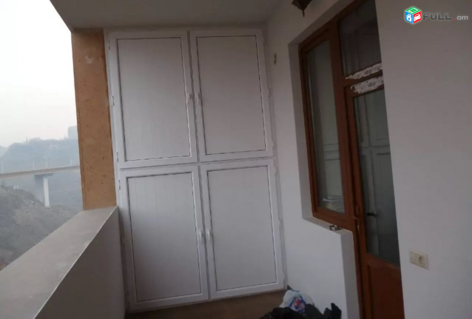 AV0912 Վարձով է տրվում 3 սենյականոց բնակարան Անաստաս Միկոյան փողոցում