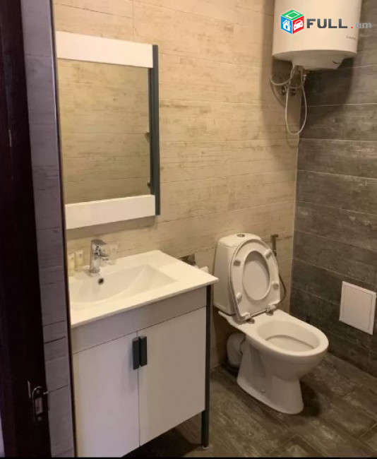 AV0915 Վարձով է տրվում 2 սենյականոց բնակարան Լեռ Կամսարի փողոցում
