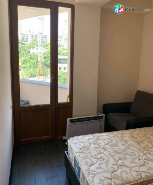 AV0915 Վարձով է տրվում 2 սենյականոց բնակարան Լեռ Կամսարի փողոցում
