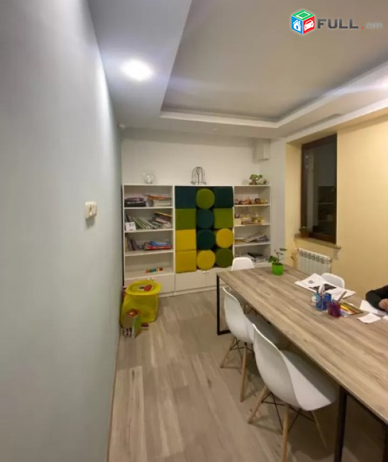 AV0918 Վարձով է տրվում 3 հարկանի առանձնատուն Կիևյան փողոցում