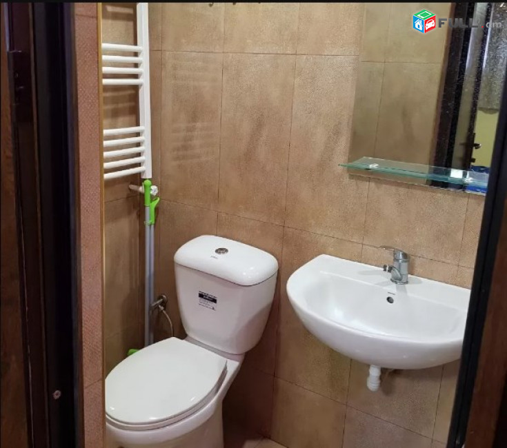 AV0905 Վարձով է տրվում 2 սենյականոց բնակարան Եղվարդի խճուղում