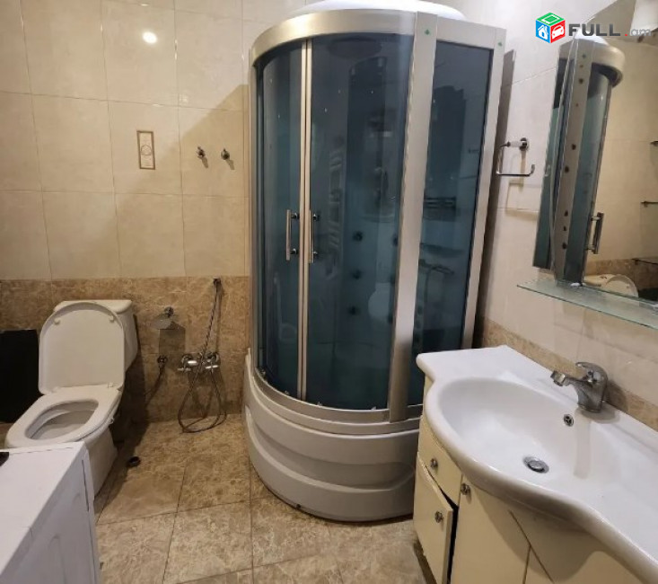 AV0847 Վարձով է տրվում 4 սենյականոց բնակարան Տերյան փողոցում