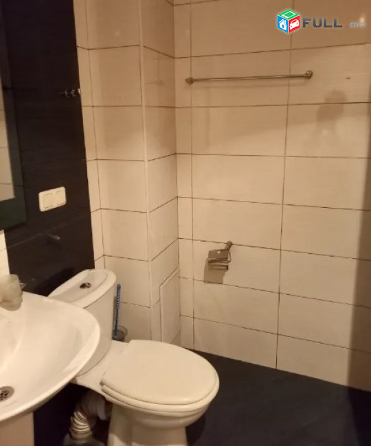 AV0924 Վարձով է տրվում 2 սենյականոց բնակարան Բագրատունյաց պողոտայում
