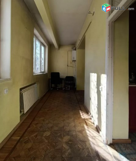 AV0942 Վարձով է տրվում 2 սենյականոց բնակարան Մուրացանի փողոցում