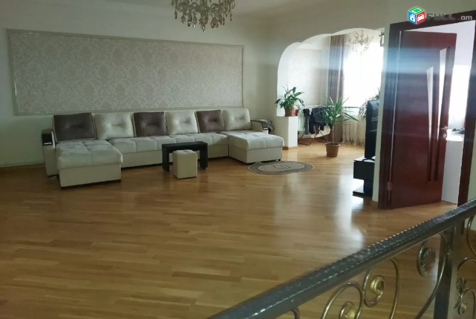 AV0952 Վարձով է տրվում 3 հարկանի առանձնատուն Սերո Խանզադյան փողոցում