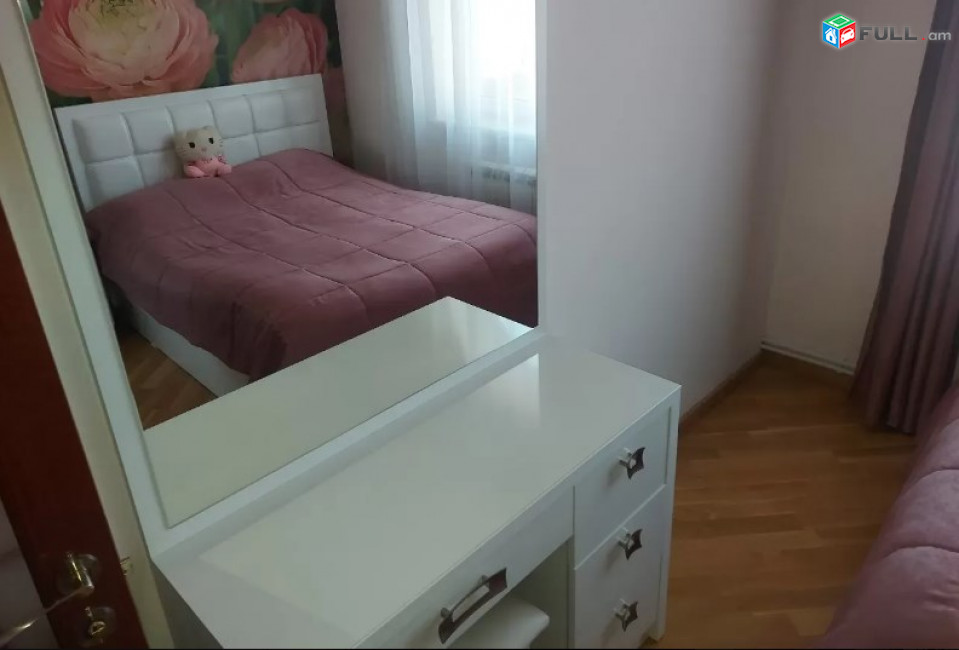 AV0952 Վարձով է տրվում 3 հարկանի առանձնատուն Սերո Խանզադյան փողոցում