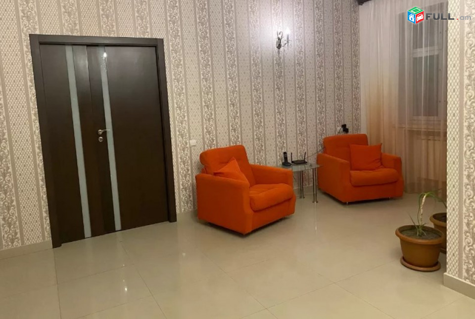 AV0968 Վարձով է տրվում 2 հարկանի առանձնատուն Օստրովսկու փողոցում