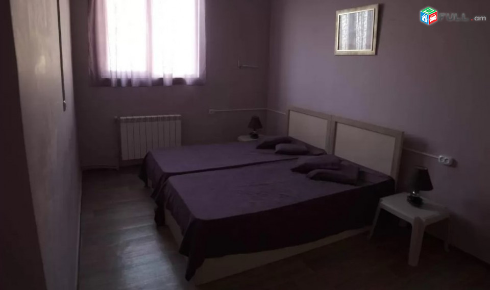 AV0954 Վարձով է տրվում 3 հարկանի առանձնատուն Քեռու փողոցում(Hostel)