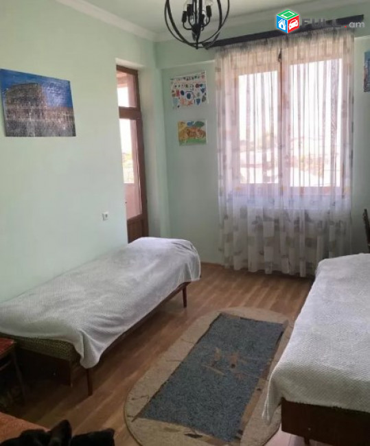 AV0938 Վարձով է տրվում 2 սենյականոց բնակարան Ծարավ աղբյուրի փողոցում