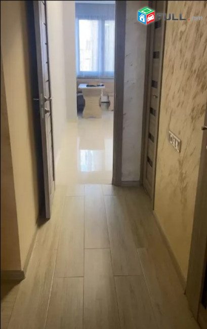 AV0928 Վարձով է տրվում 2 սենյականոց բնակարան Վիկտոր Համբարձումյանի փողոցում