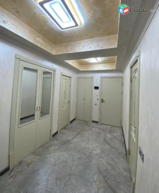 AV1026 Վարձով է տրվում 4 սենյականոց բնակարան Երվանդ Քոչարի փողոցում