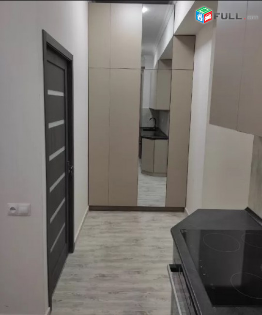 AV1042 Վարձով է տրվում 2 սենյականոց բնակարան Ադոնցի փողոցում