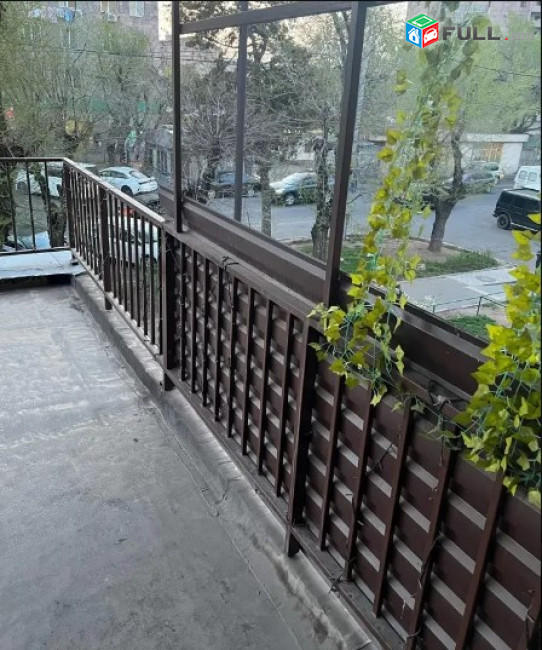 AV1021 Վարձով է տրվում 4 սենյականոց բնակարան Շինարարների փողոցում