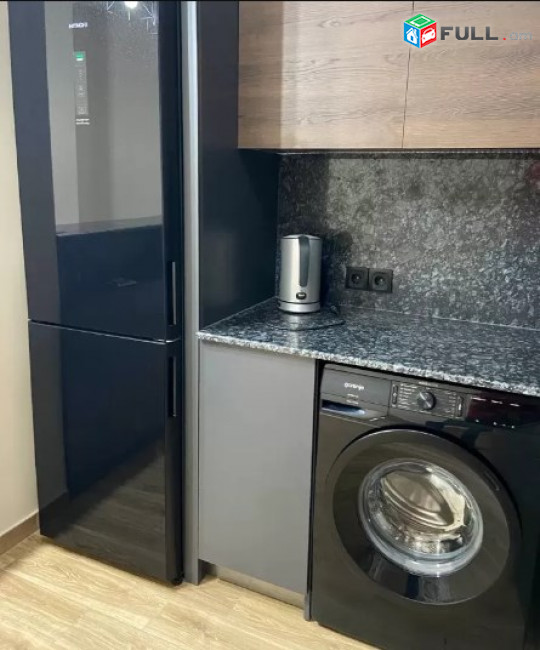 AV1012 Վարձով է տրվում 2 սենյականոց բնակարան Պարույր Սևակի փողոցում