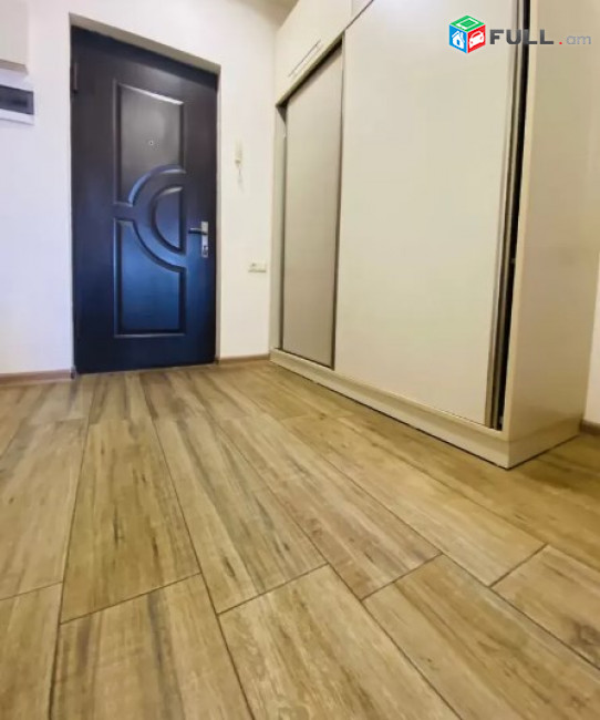 AV1075 Վարձով է տրվում 3 սենյականոց բնակարան Մարշալ Բաղրամյանի պողոտայում