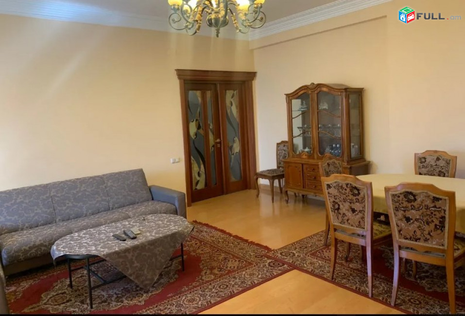 AV0911 Վարձով է տրվում 5 սենյականոց բնակարան Գյուլբենկյան փողոցում