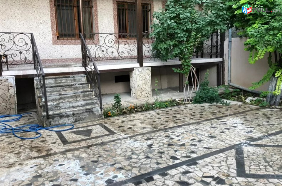 AV0828 Վարձով է տրվում 4 սենյականոց բնակարան Կոմիտասի պողոտայում