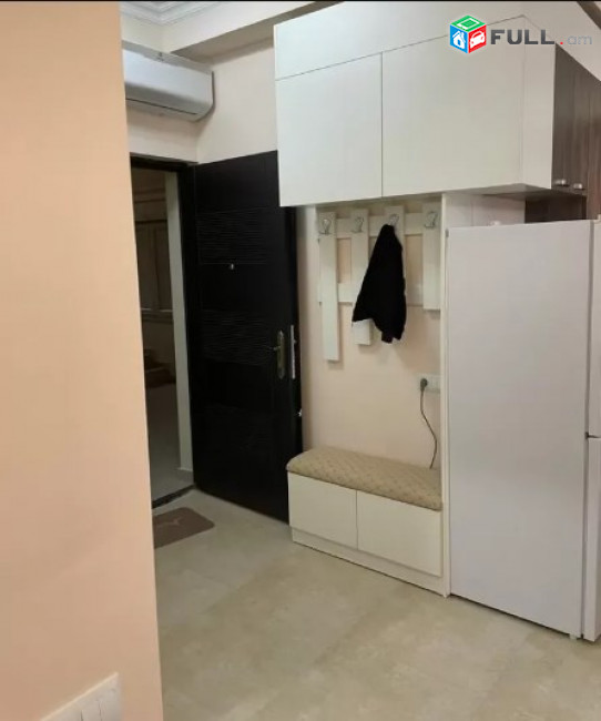 AV0801 Վարձով է տրվում 2 սենյականոց բնակարան Ադոնցի փողոցում